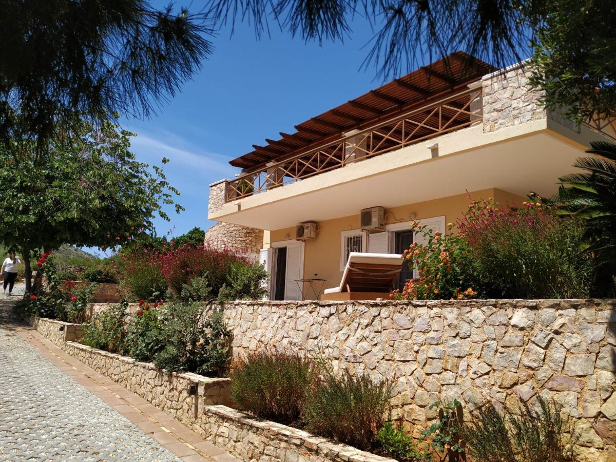 Villa Vena Palaia Fokaia Exterior foto